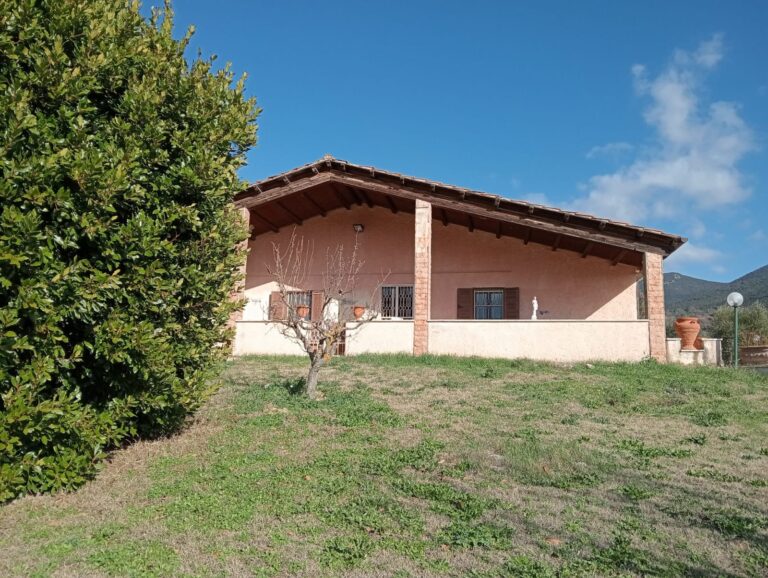 Azienda agricola a Montecchio Umbria (RIF.0121)